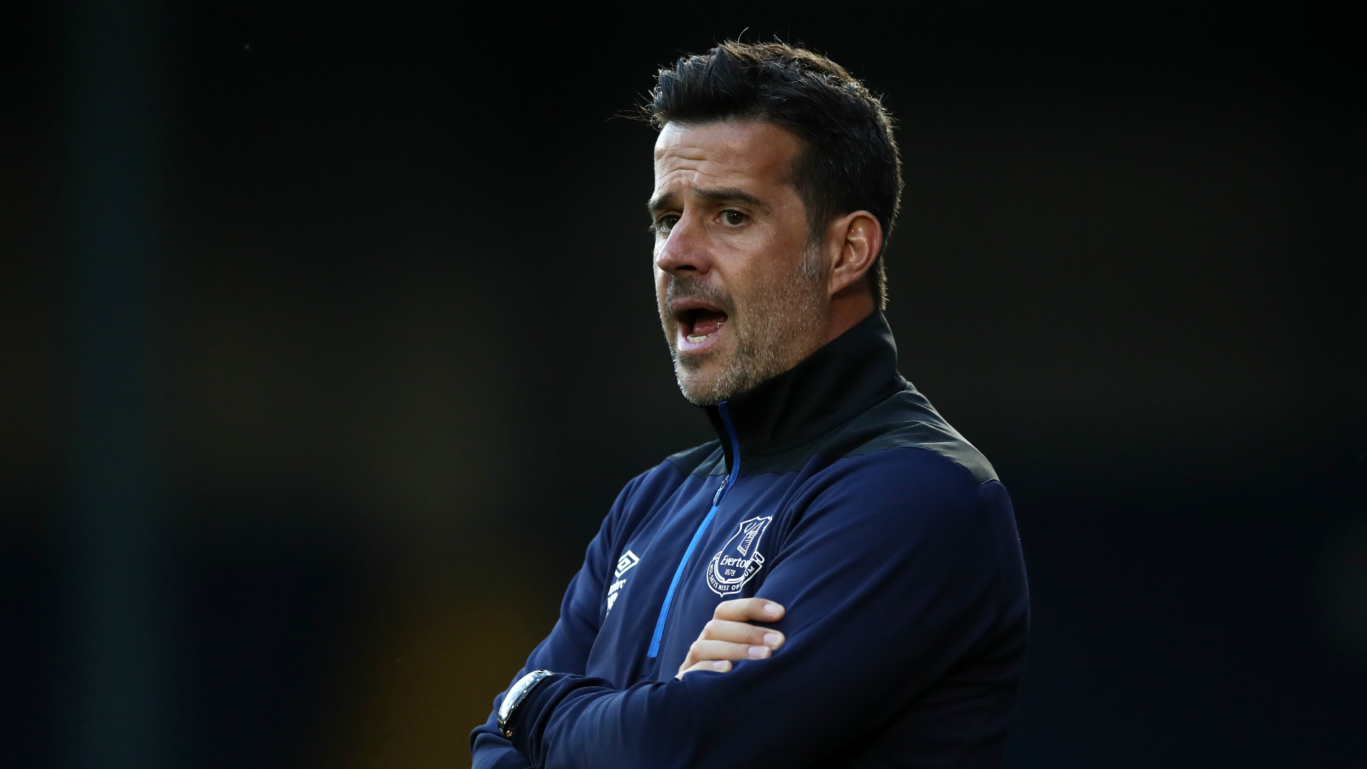 冠名而重新 冠名而重新